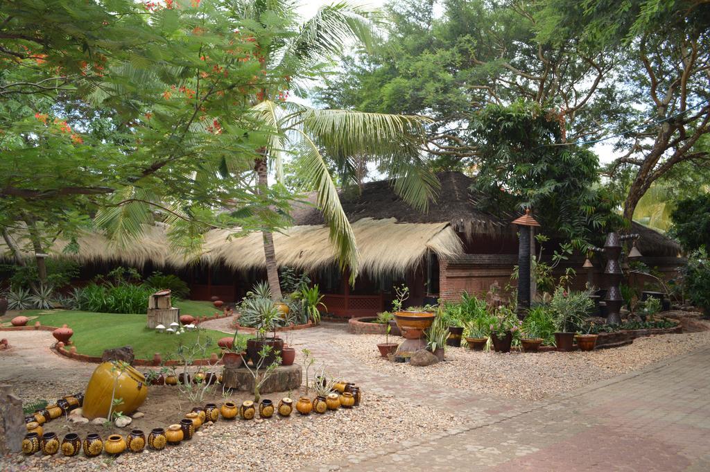Kaday Aung Hotel Баган Номер фото