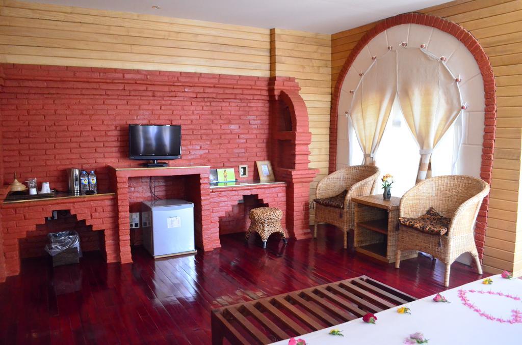 Kaday Aung Hotel Баган Екстер'єр фото