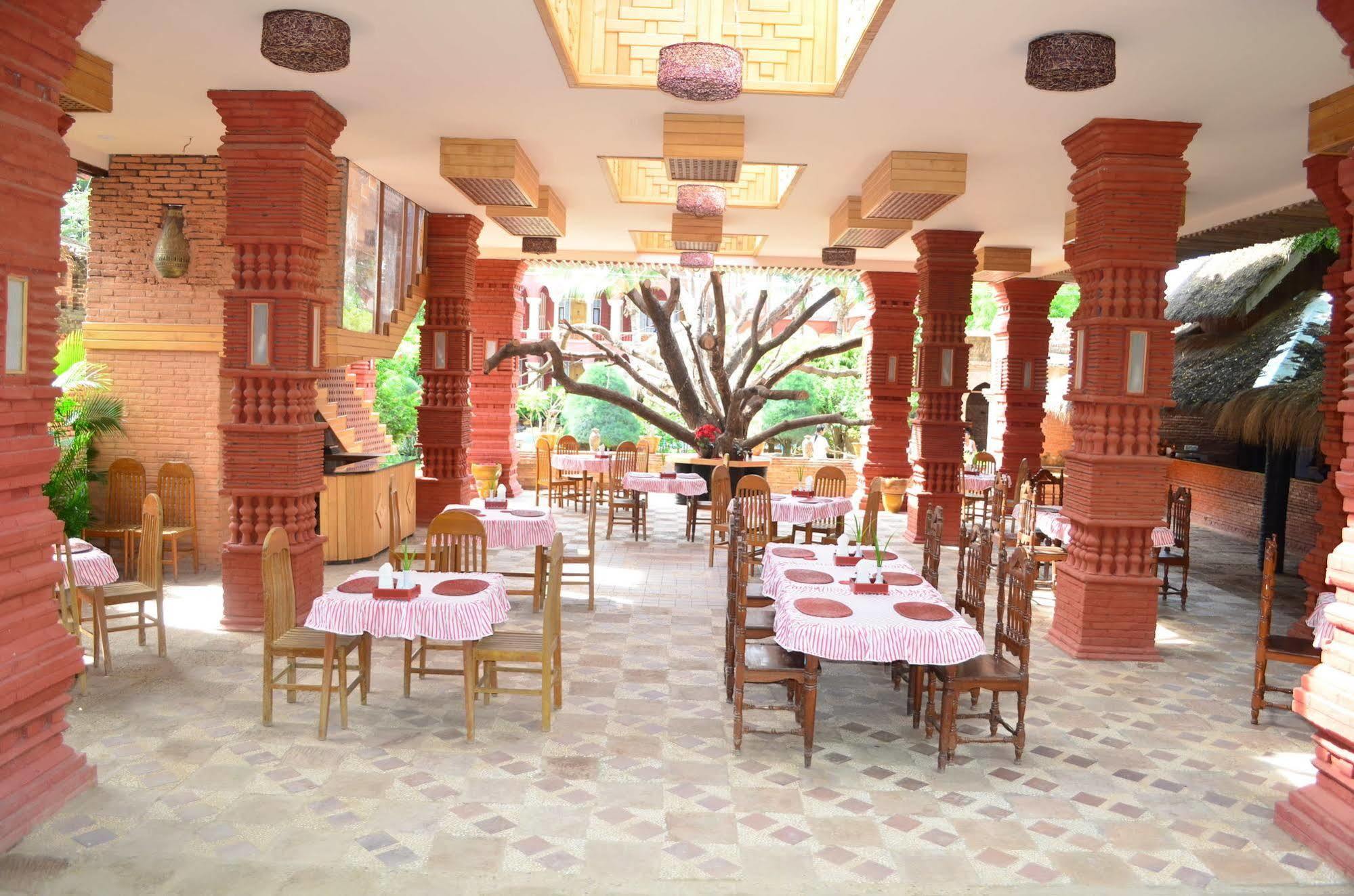 Kaday Aung Hotel Баган Екстер'єр фото