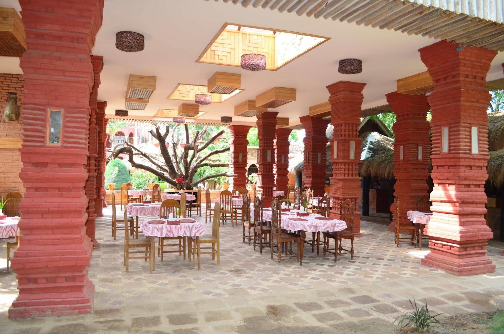 Kaday Aung Hotel Баган Екстер'єр фото